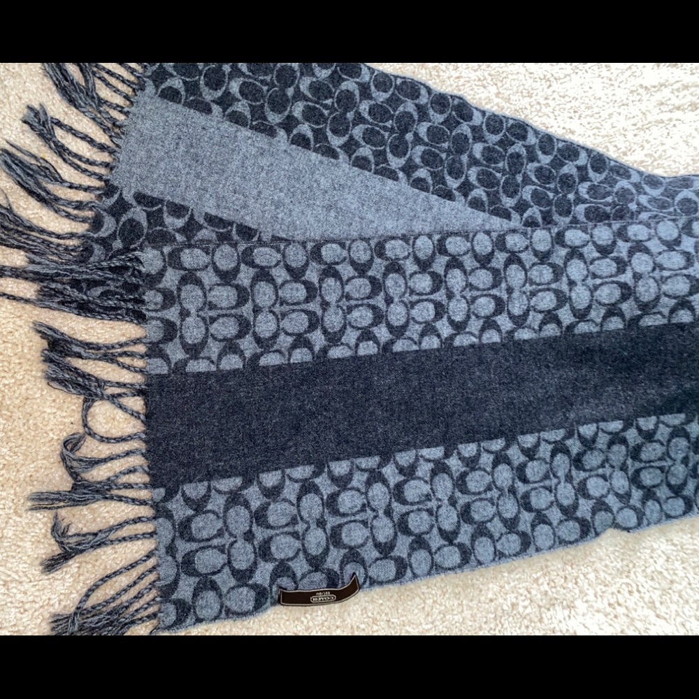 Coach Signature Stole- scarf